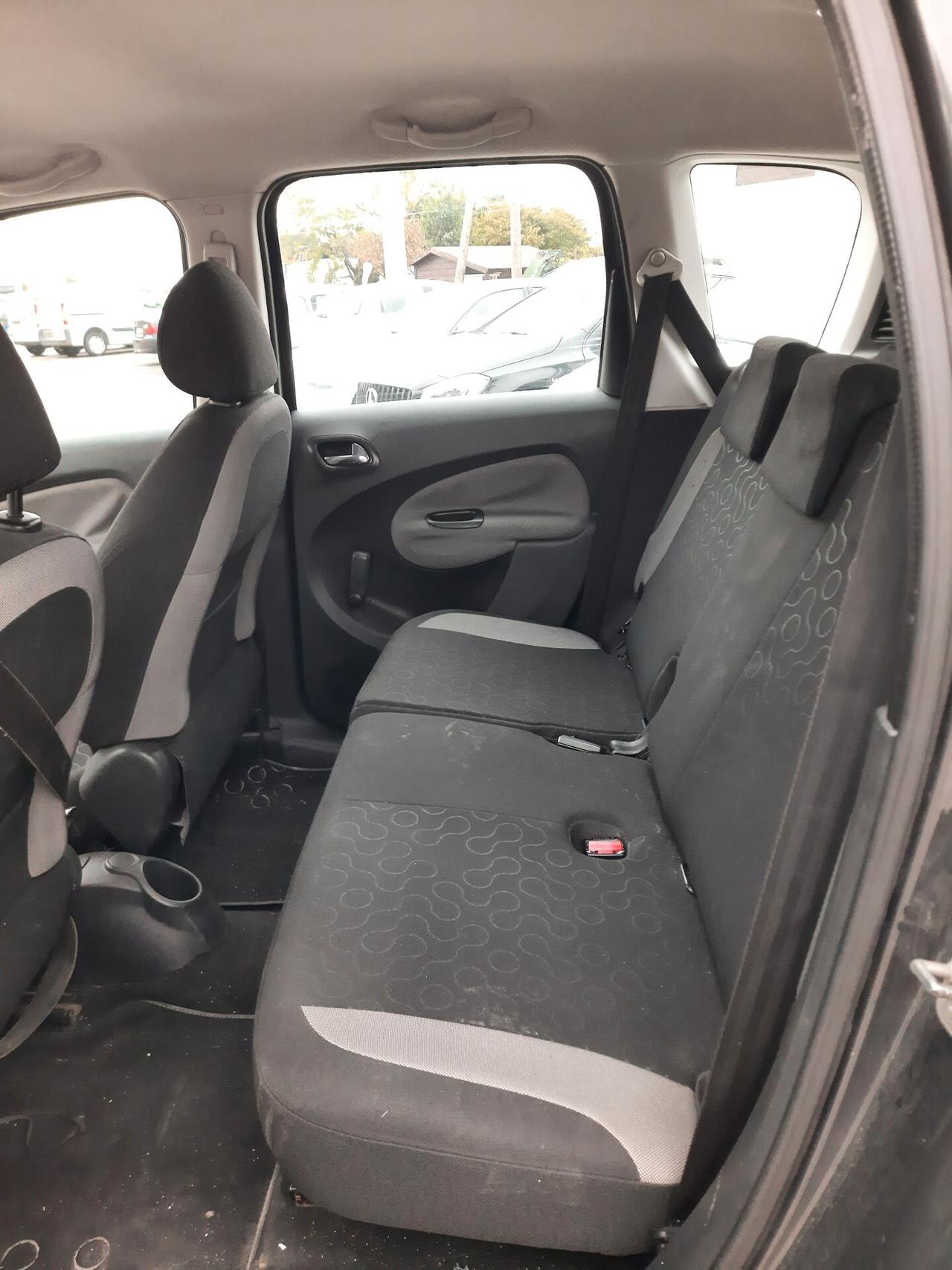 Citroen C3 Picasso lavori da fare