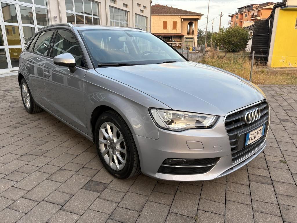 Audi A3 Sportback 1.6 TDI 110cv Ambiente