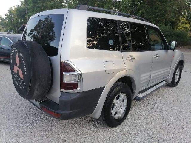 MITSUBISHI Pajero 3200 16V DI-D 5PORTE AUTOM. 4X4 7 POSTI ITALIA