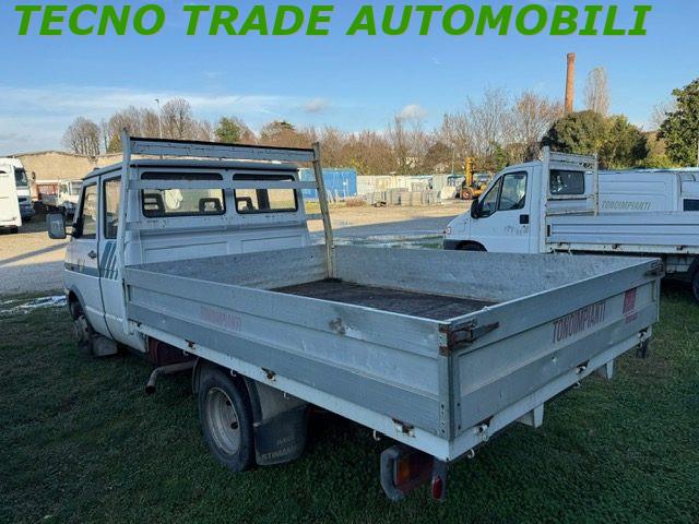 IVECO Daily 35.12 2.5TD DOPPIA CABINA 7 p.ti