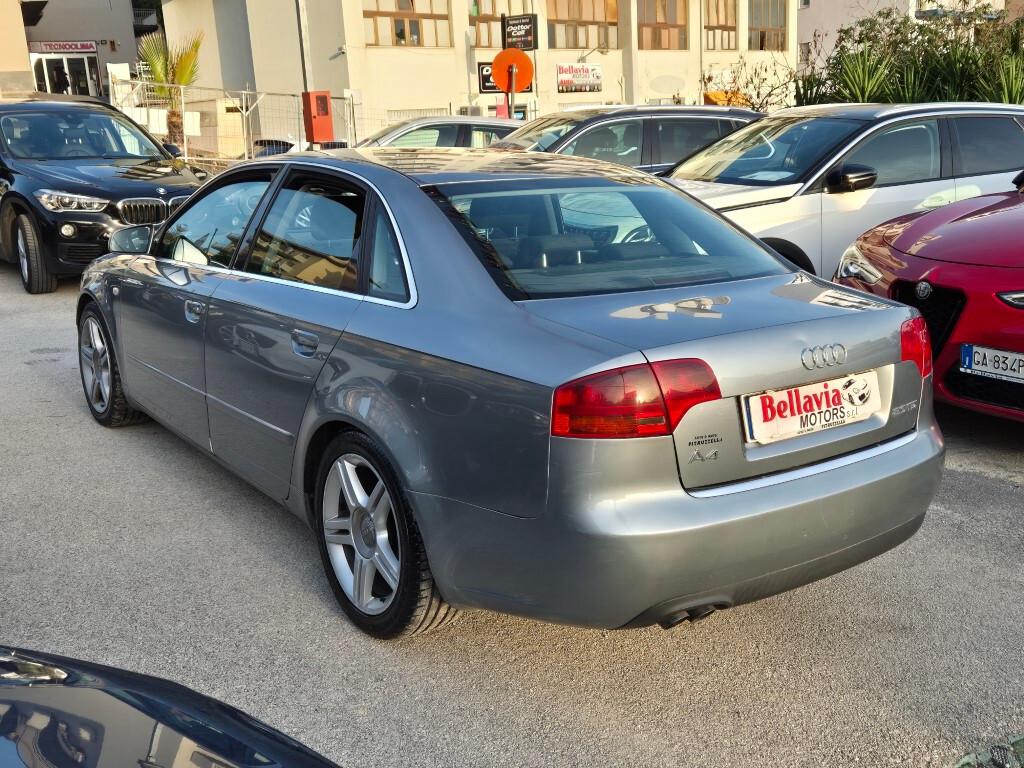 Audi A4 2.0 16V TDI S-LINE BERLINA