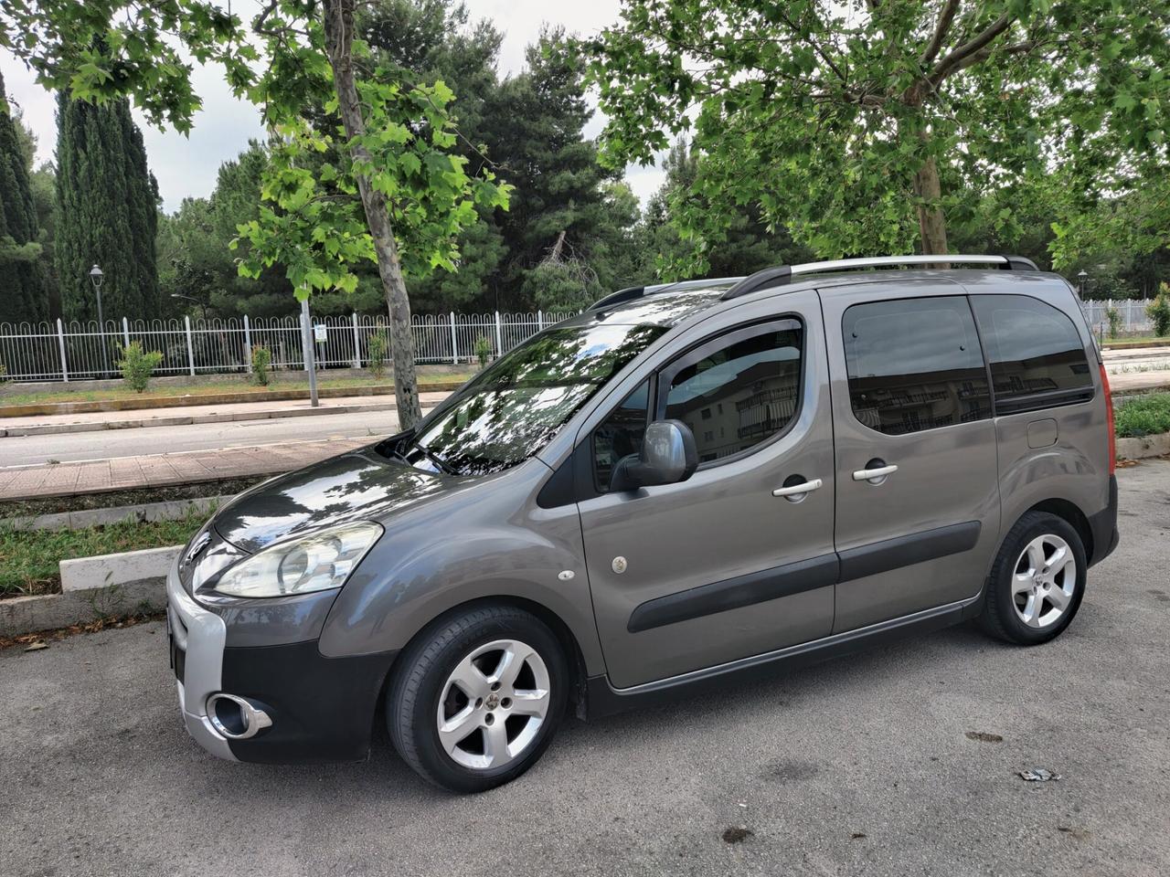 Peugeot Partner Tepee 1.6 HDi 115CV Outdoor