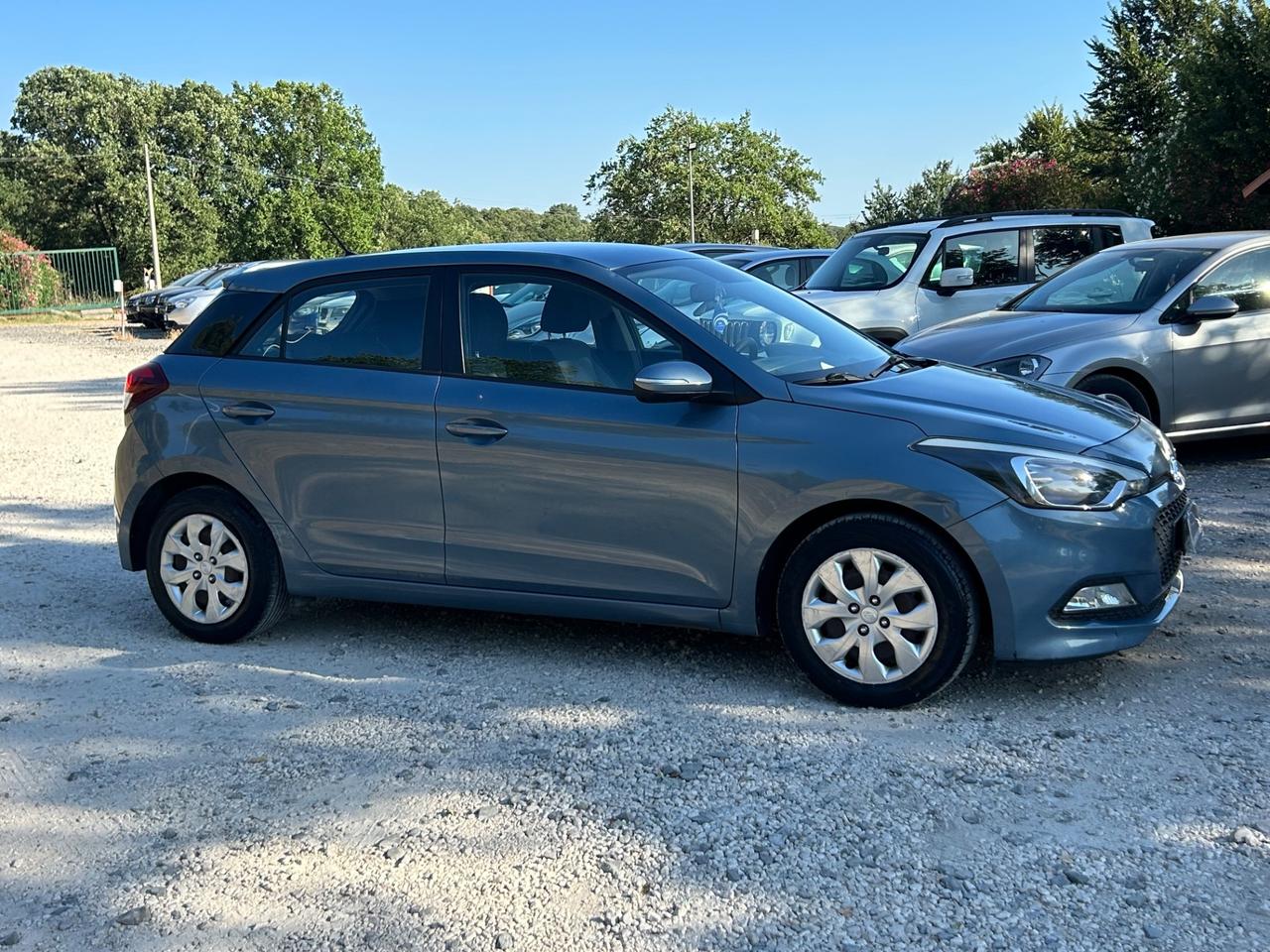 Hyundai i20 1.2 84 CV 5 porte Comfort neopatentati permute