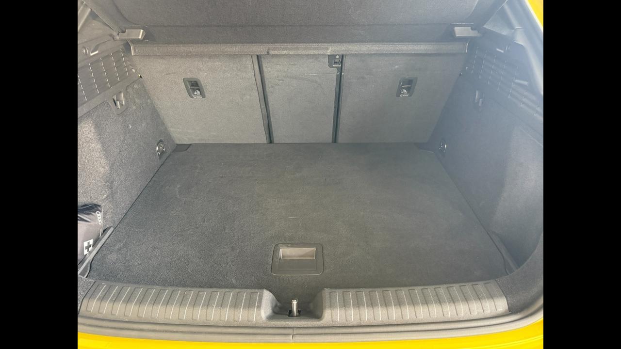 Audi Audi A3 allstreet Identity Contrast 35 TFSI 110(150) kW(CV) S tronic