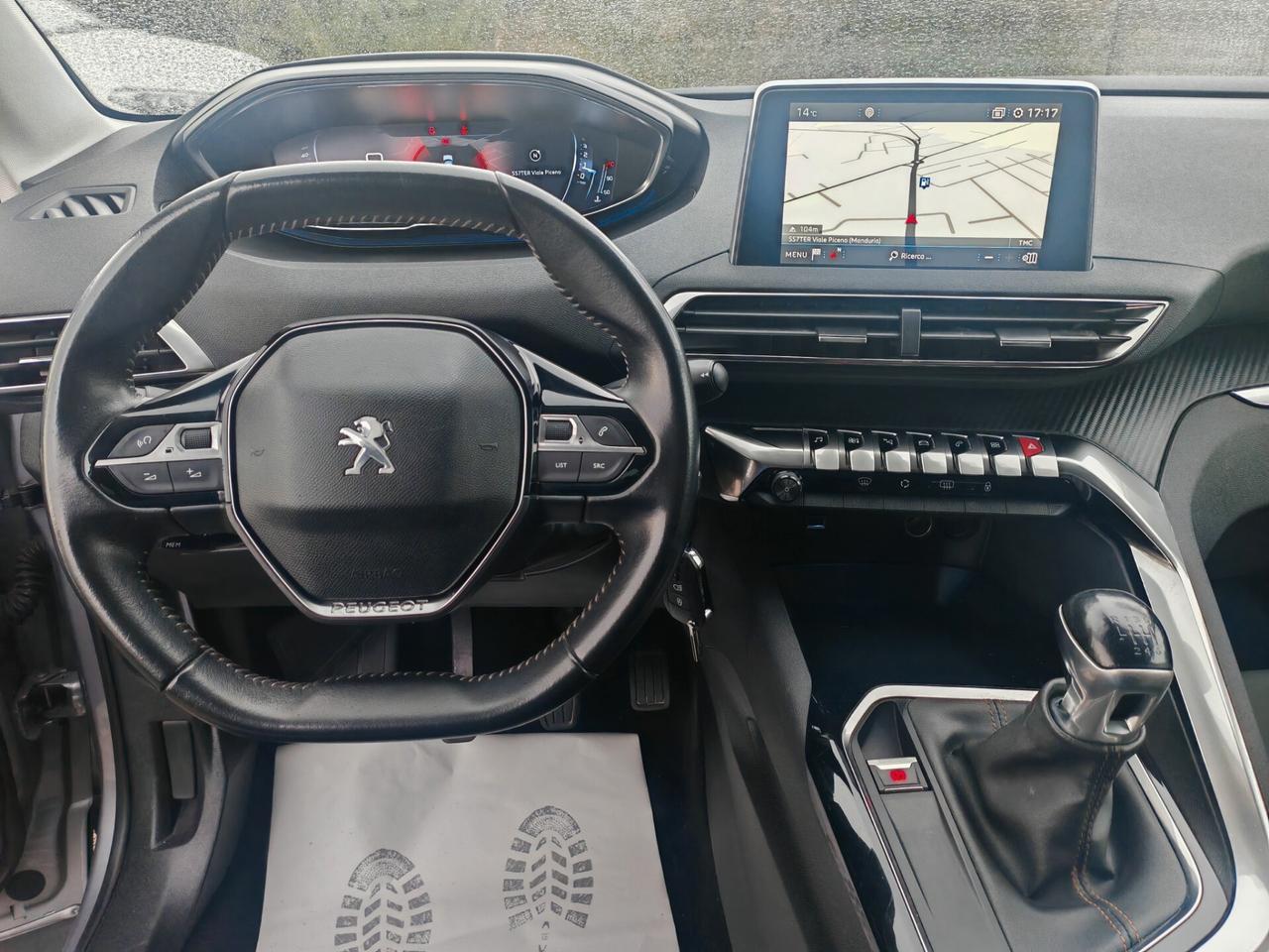 Peugeot 3008 15HDi Tetto navig led 2020