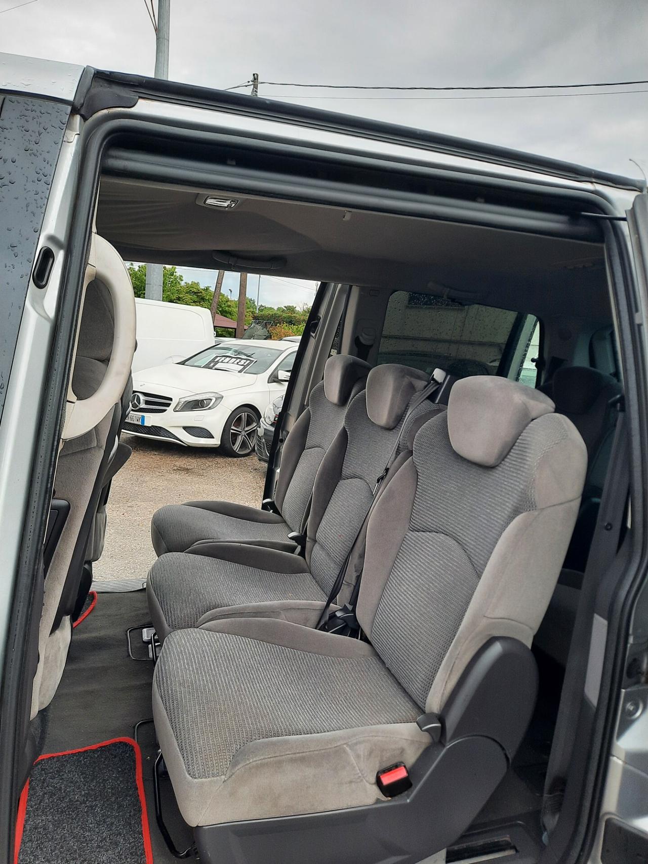 Peugeot 807 2.0 HDi FAP SV 7 POSTI