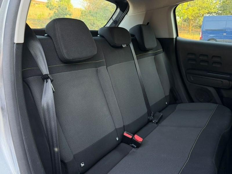 Citroën C3 C3 1.2 Shine Pack s&s 110cv "retrocamera"
