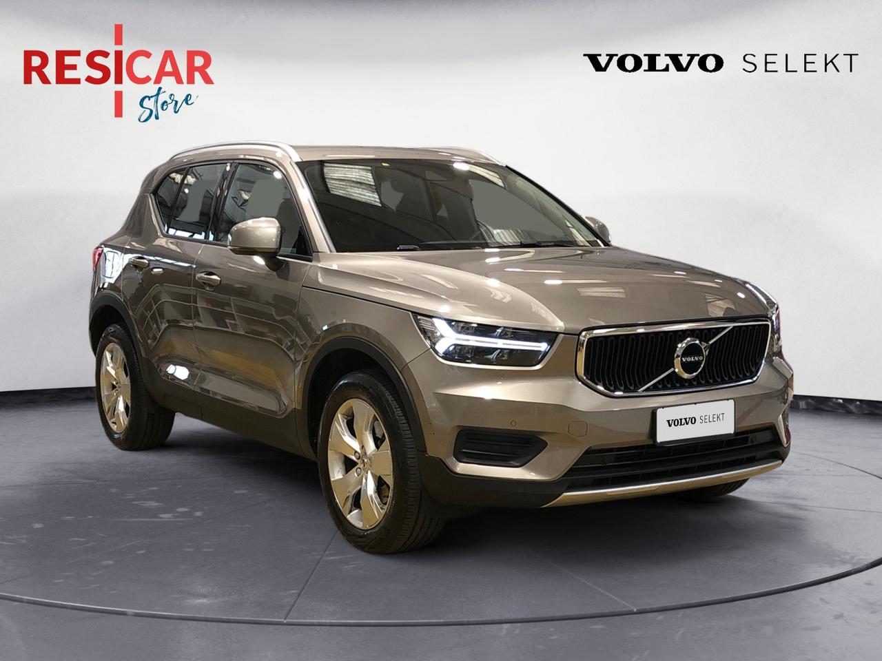 VOLVO XC40 1.5 t2 Momentum auto