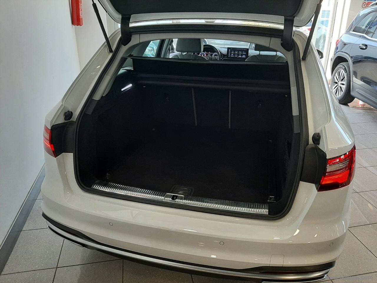 AUDI A4 Avant 35 TDI/163CV S tr. Business Adv