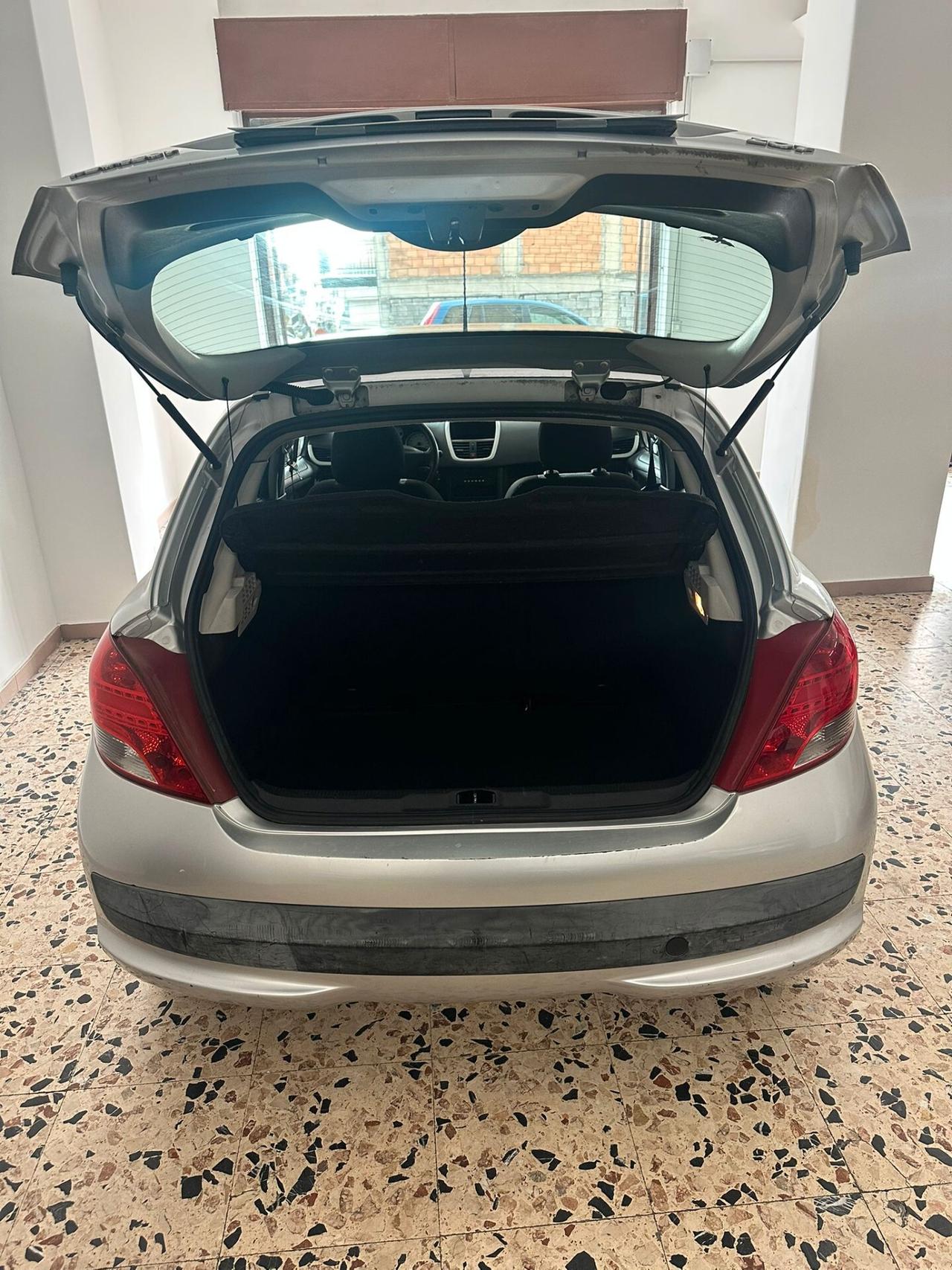 Peugeot 207 1.4 HDi 70CV 5p. Energie