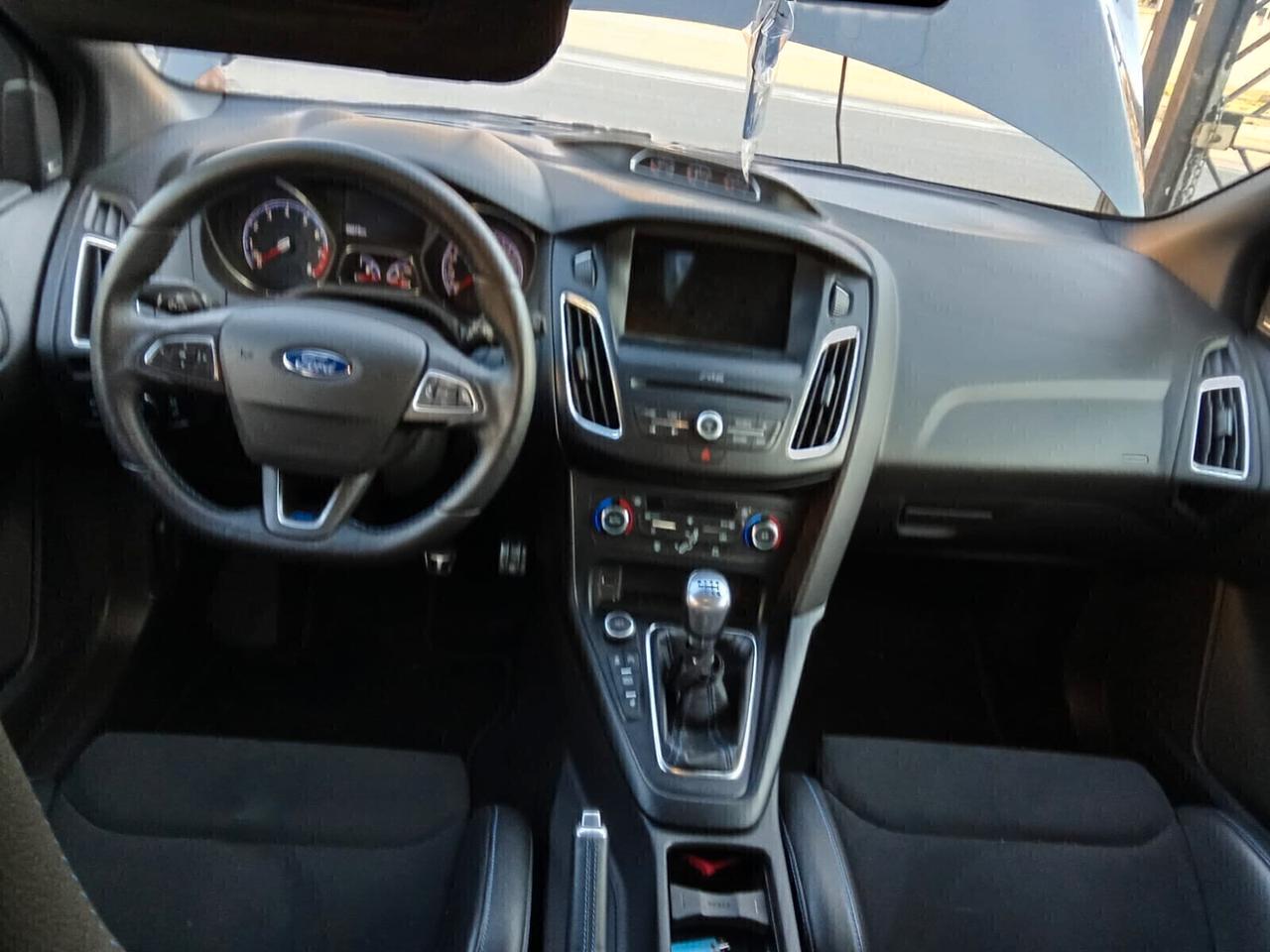 Ford Focus RS 2.3 350 CV AWD