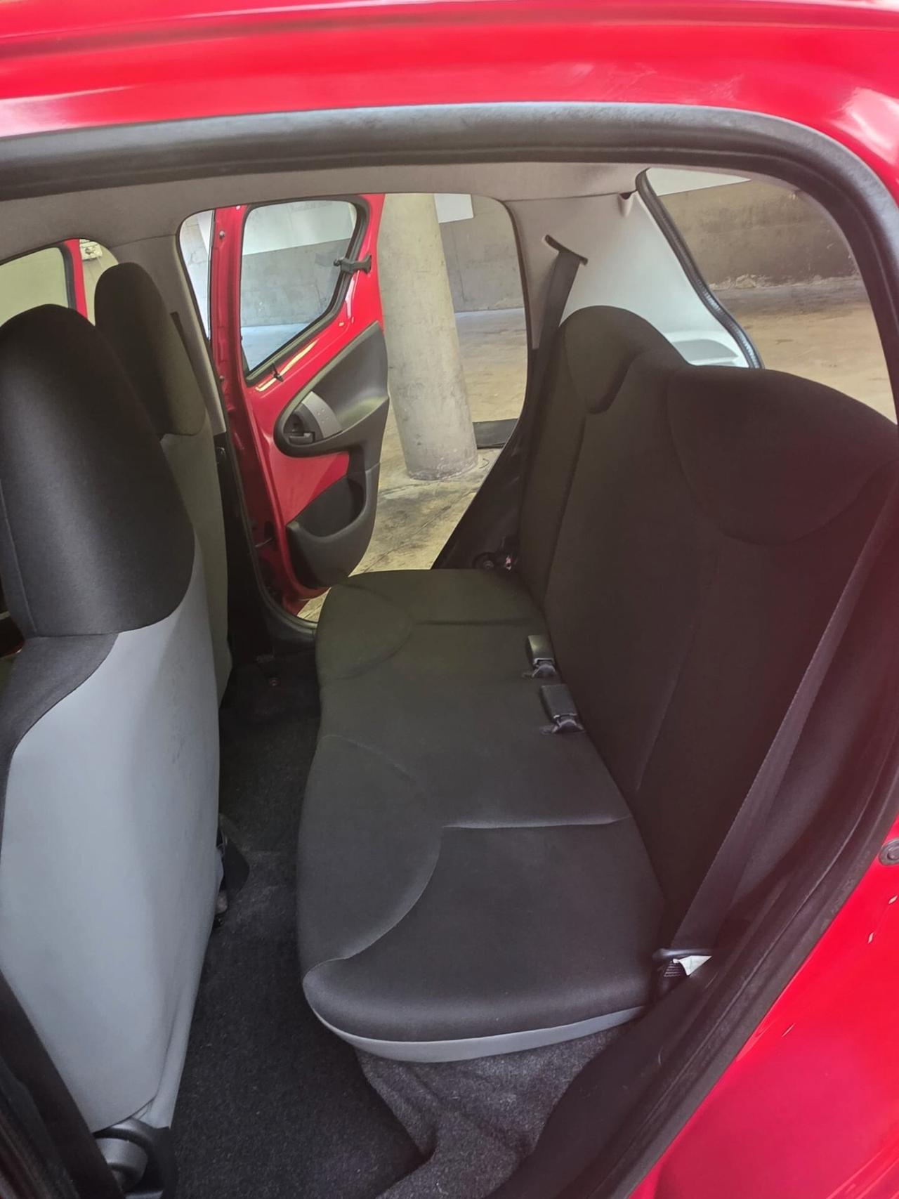 Toyota Aygo 1.0 12V VVT-i 5 porte Active Connect