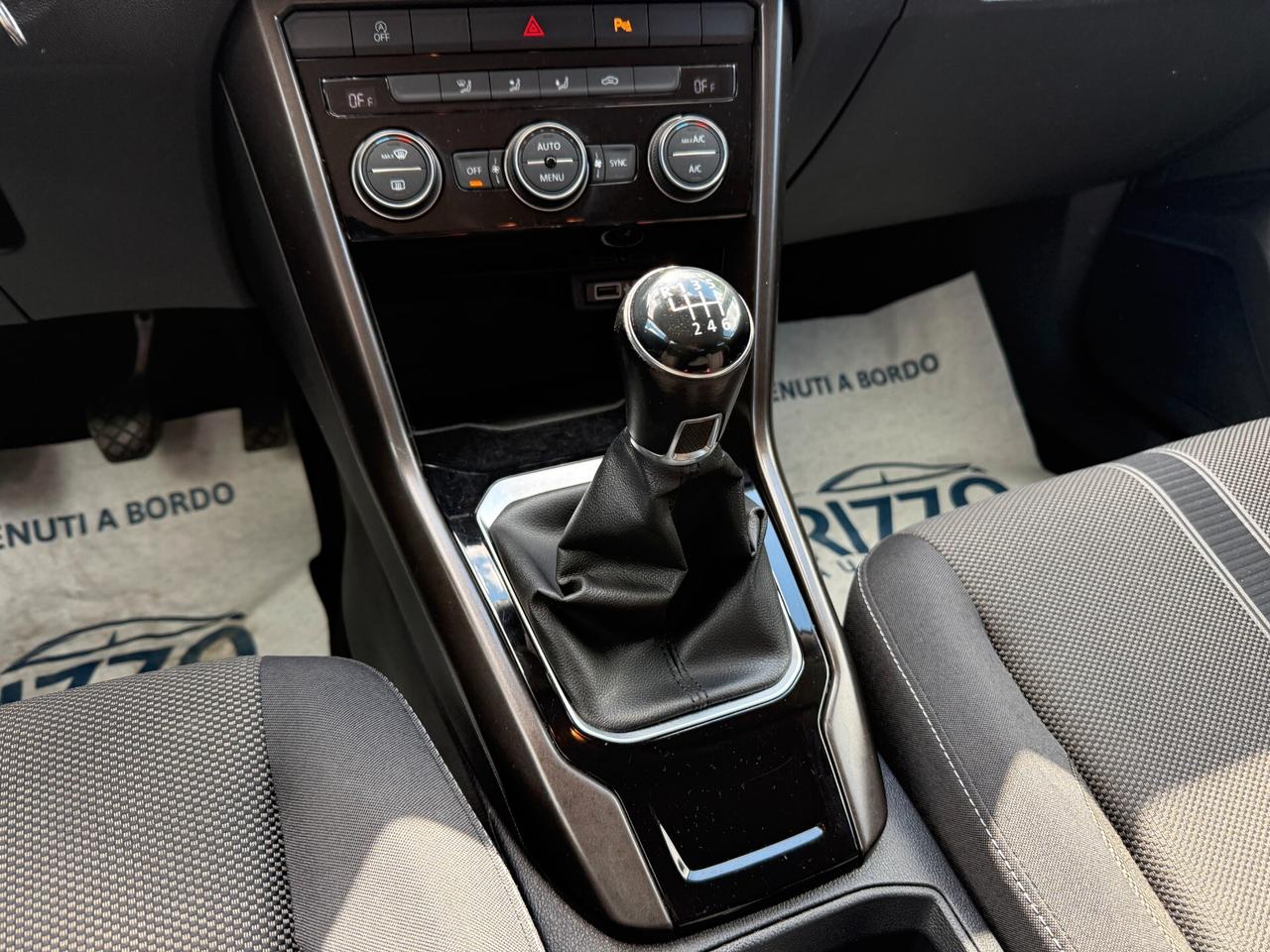 VOLKSWAGEN T-ROC 1.6TDI 116CV STYLE NAVI LED