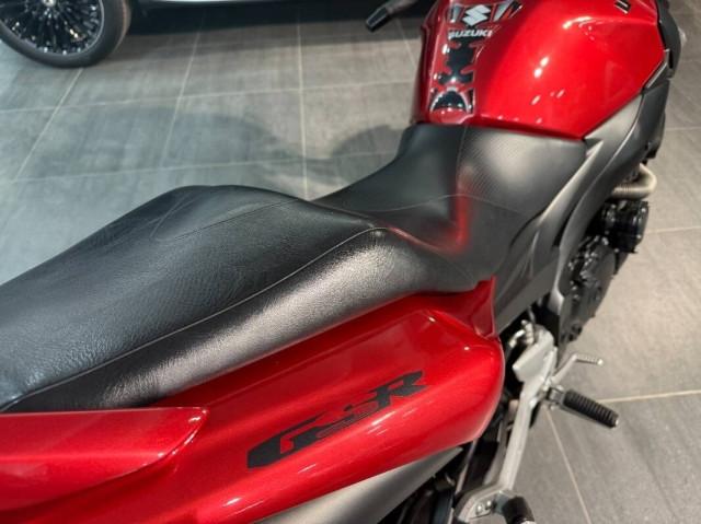 Suzuki GSR 600