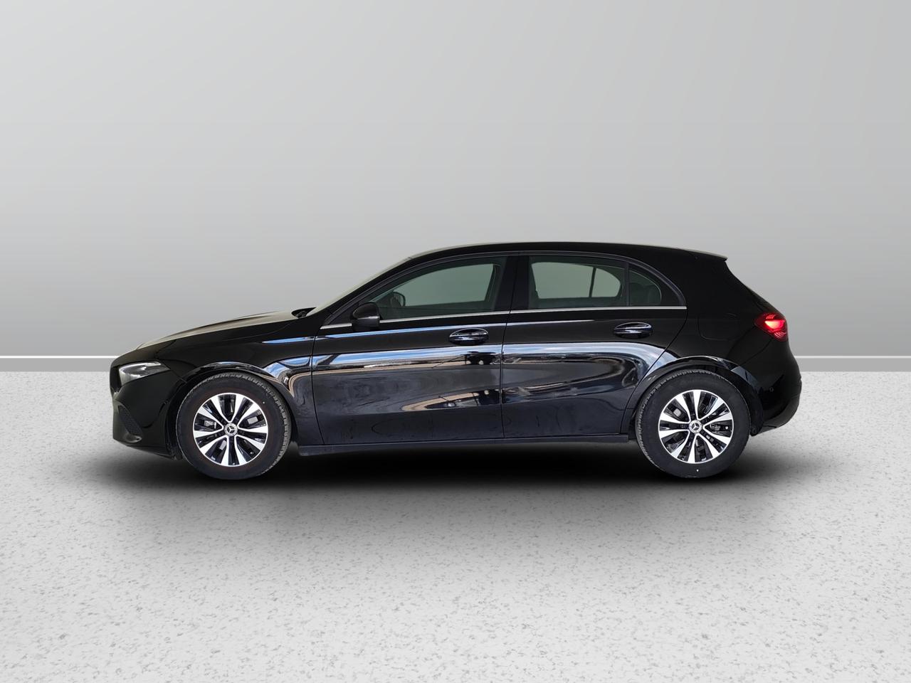 Mercedes-Benz Classe A - W177 2023 - A 180 d Advanced auto