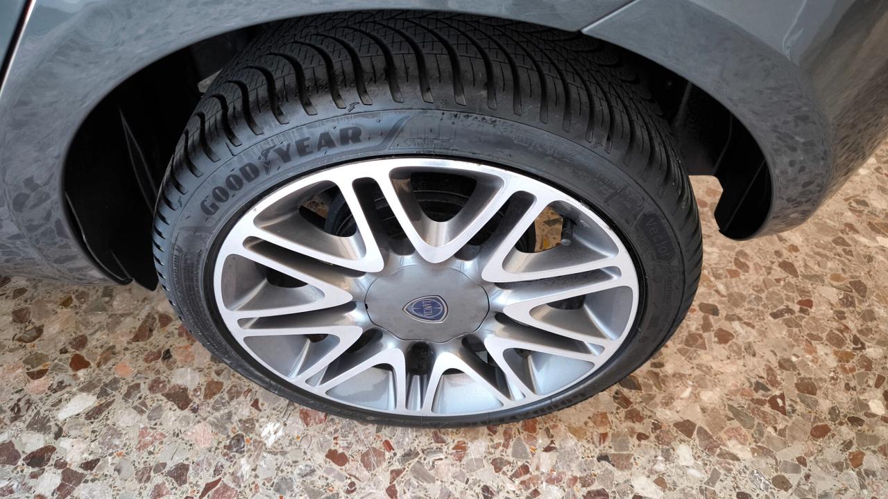 Lancia Ypsilon 1.3 MJT 16V 95 CV 5 porte S&S Mya