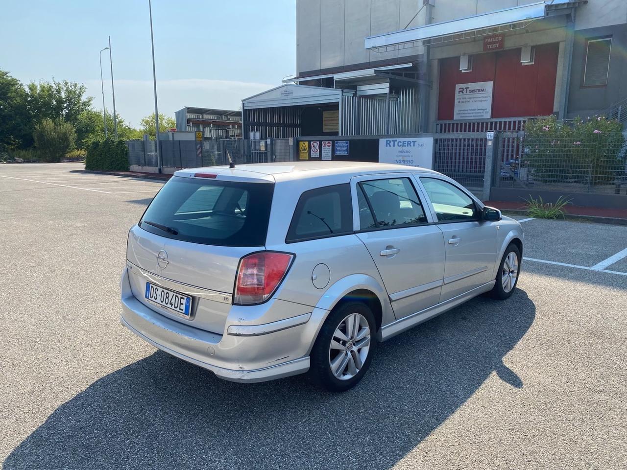 Opel Astra 1.6 16V VVT Station Wagon Cosmo