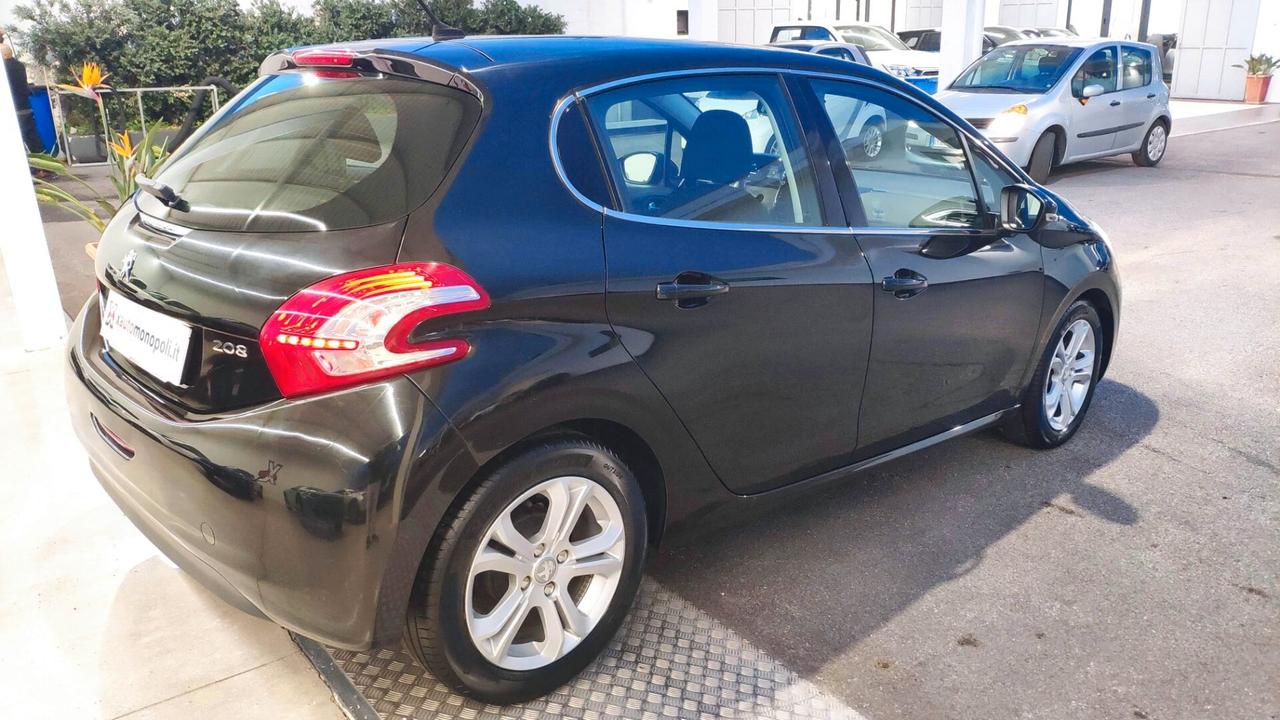 Peugeot 208 1200cc Benz 82 CV 5P