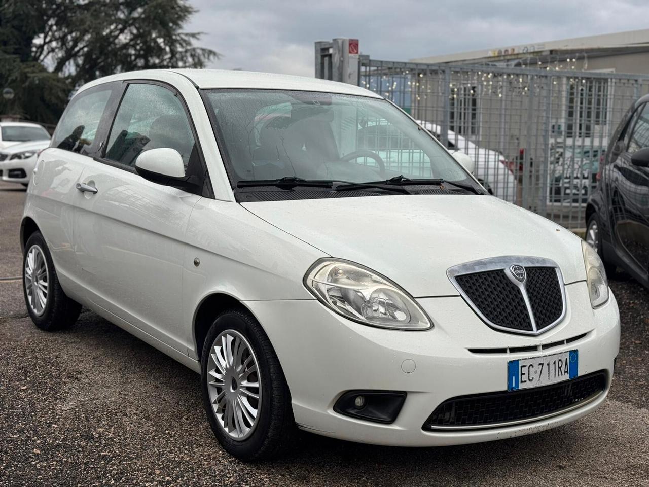 Lancia Ypsilon 1.2 Elle