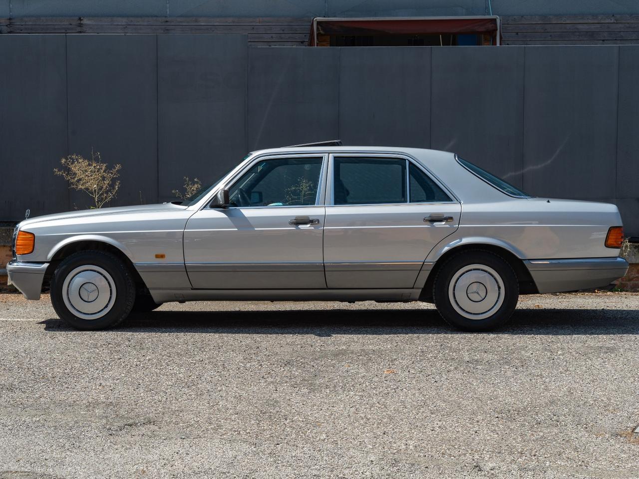 Mercedes-benz S 300 SE