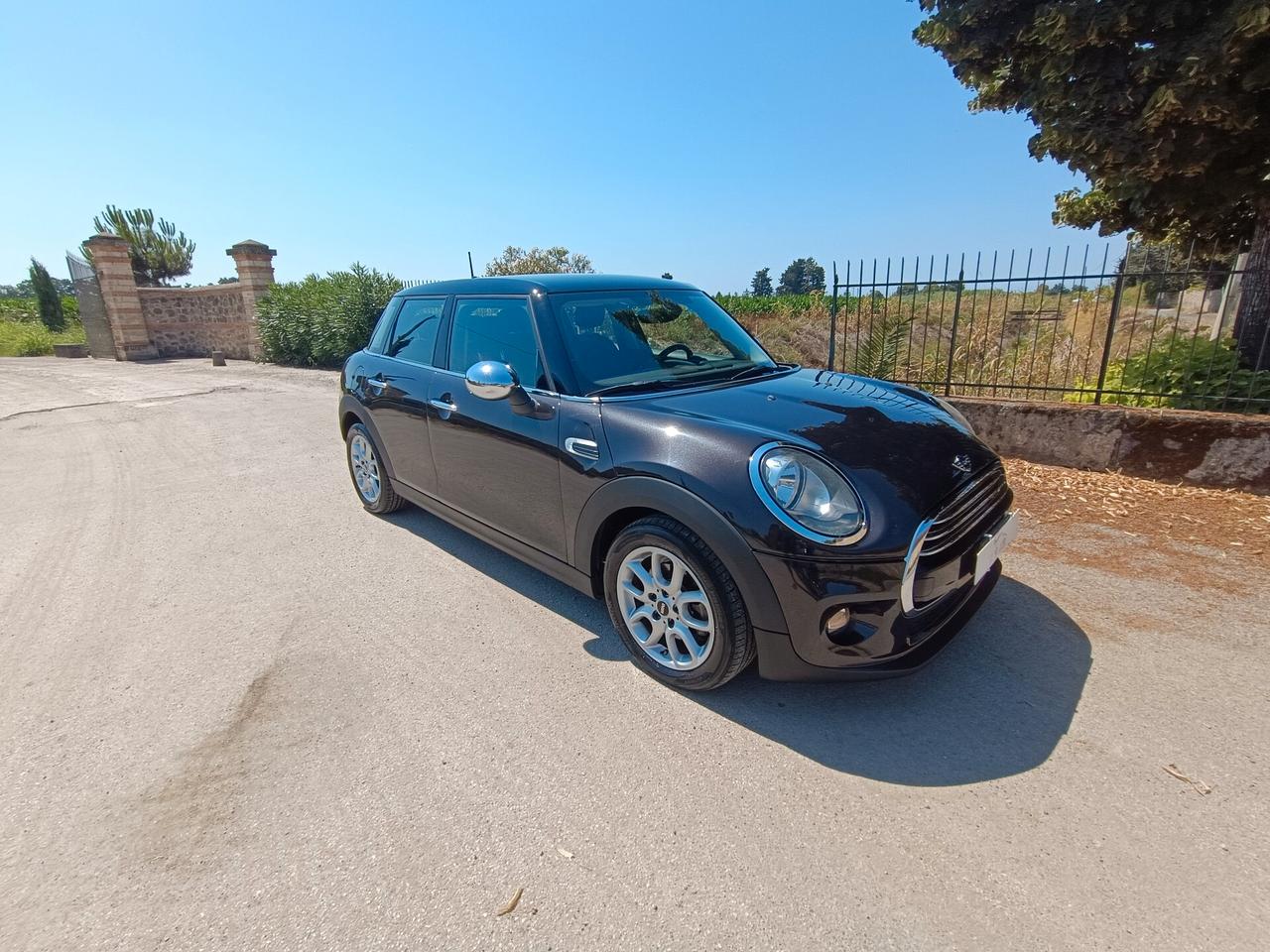 Mini Mini 1.5 Cooper D 5 porte