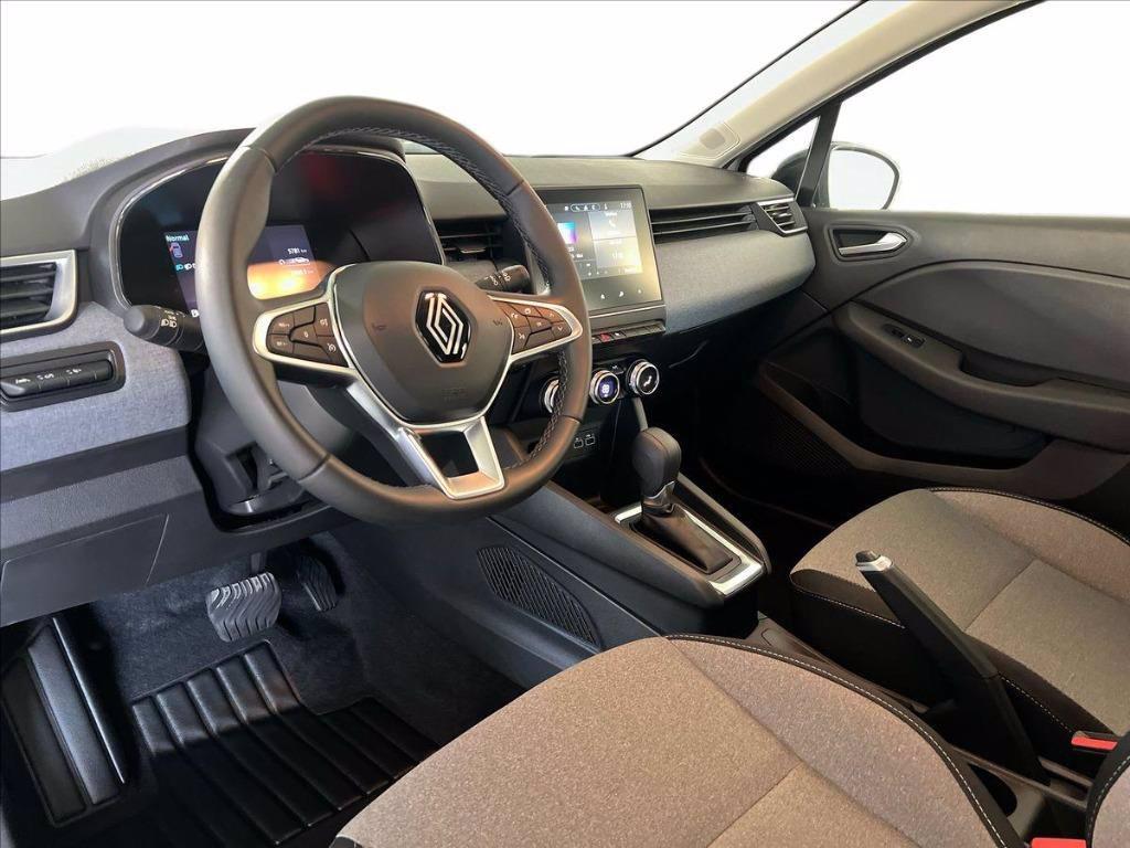 RENAULT Clio 1.6 E-Tech full hybrid Evolution 145cv del 2024