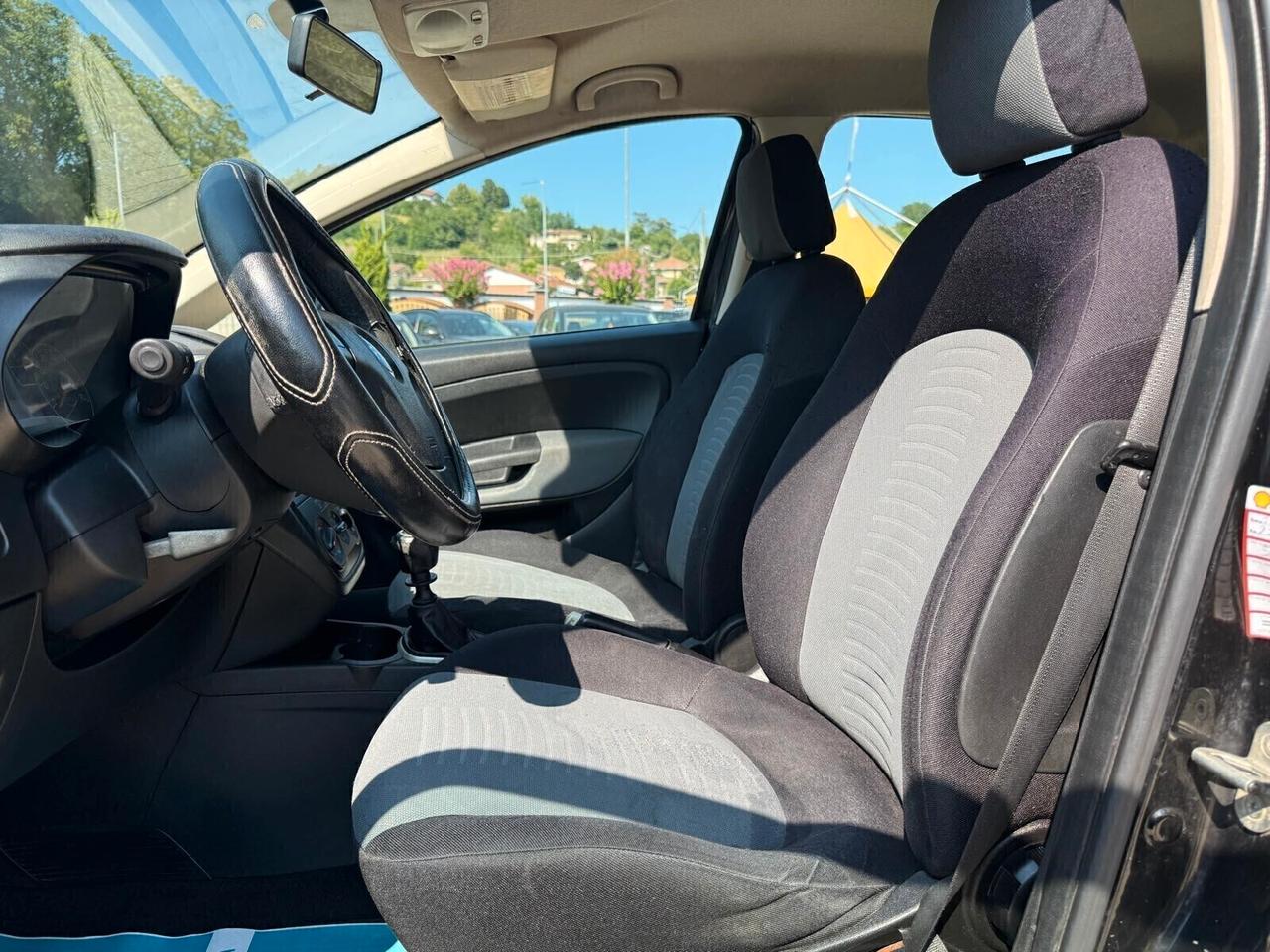 Fiat Grande Punto 1.3 MJT 90 CV / OK NEOPATENTATI