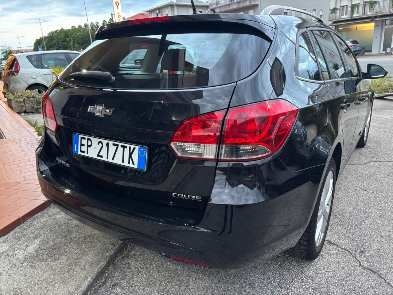 Chevrolet Cruze 1.7 Diesel Station Wagon LTZ