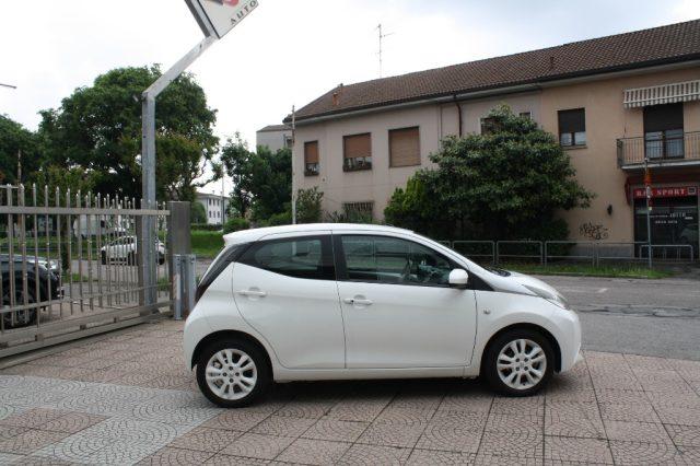 TOYOTA Aygo 1.0 VVT-i 69 CV 5 porte x-pure