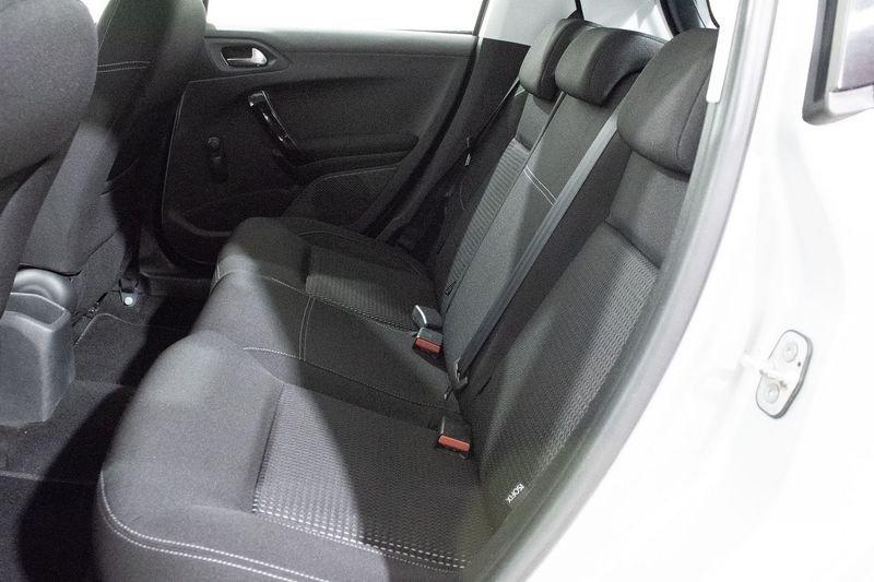 Peugeot 208 BlueHDi 75cv Allure