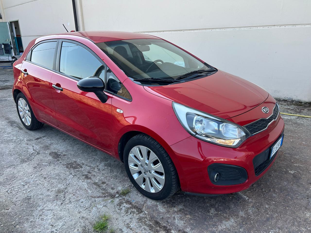 Kia Rio 1.1 CRDi WGT 5p. LX