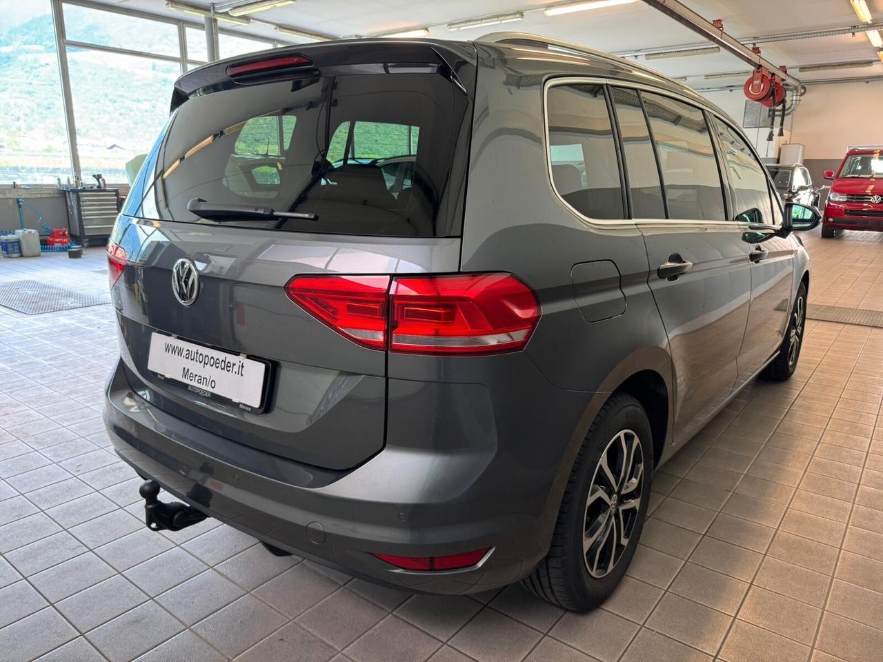 Volkswagen Touran 1.5 TSI EVO DSG Highline BlueMotion Technology
