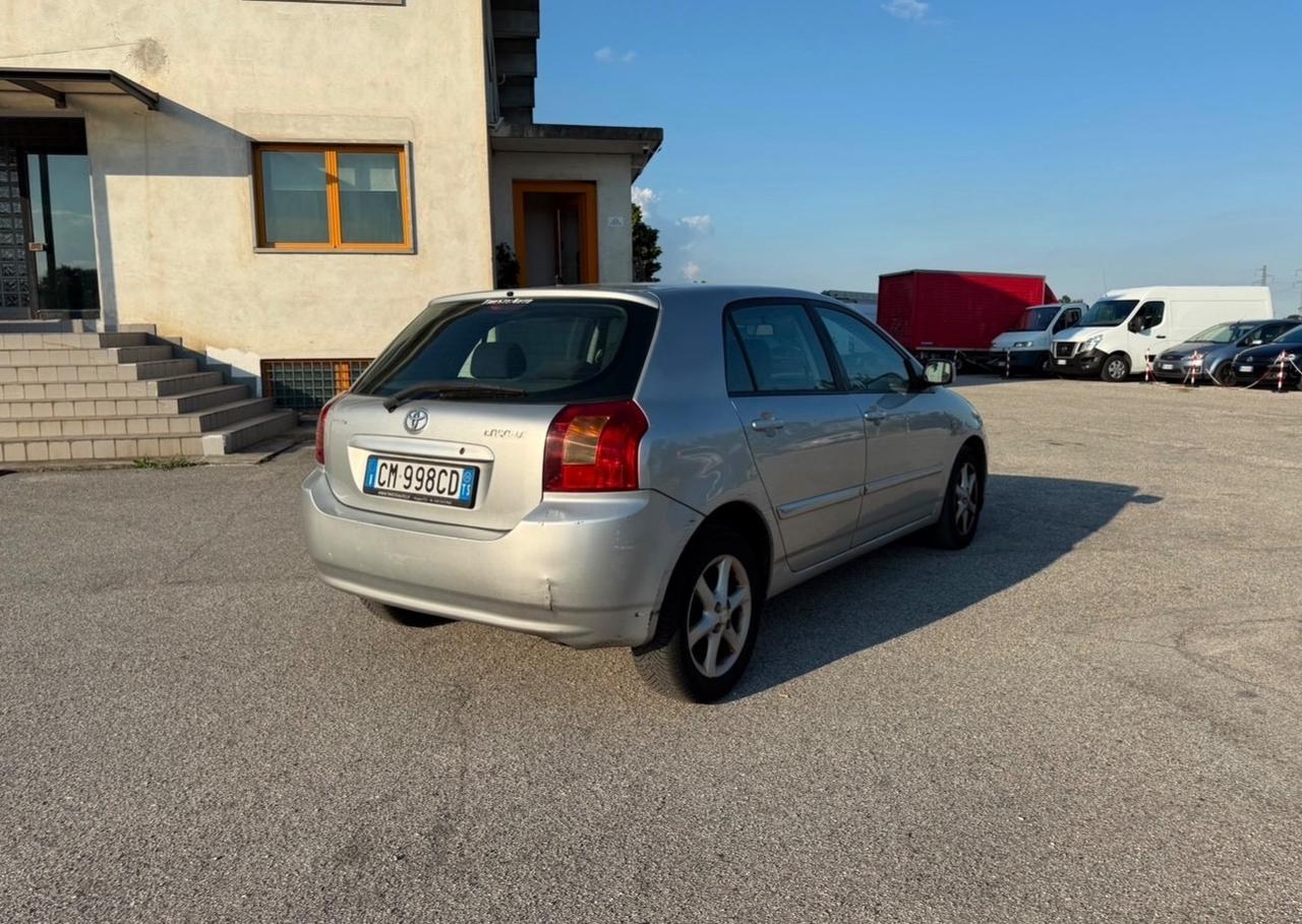 Toyota Corolla 2.0 tdi anno 2004