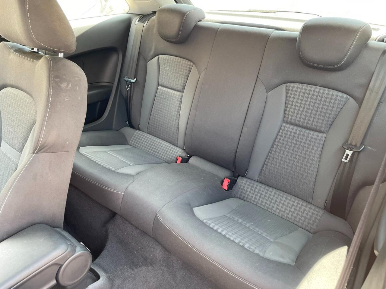 AUDI A1 1.6 TDI 105CV AMBITION PROMO ESTATE