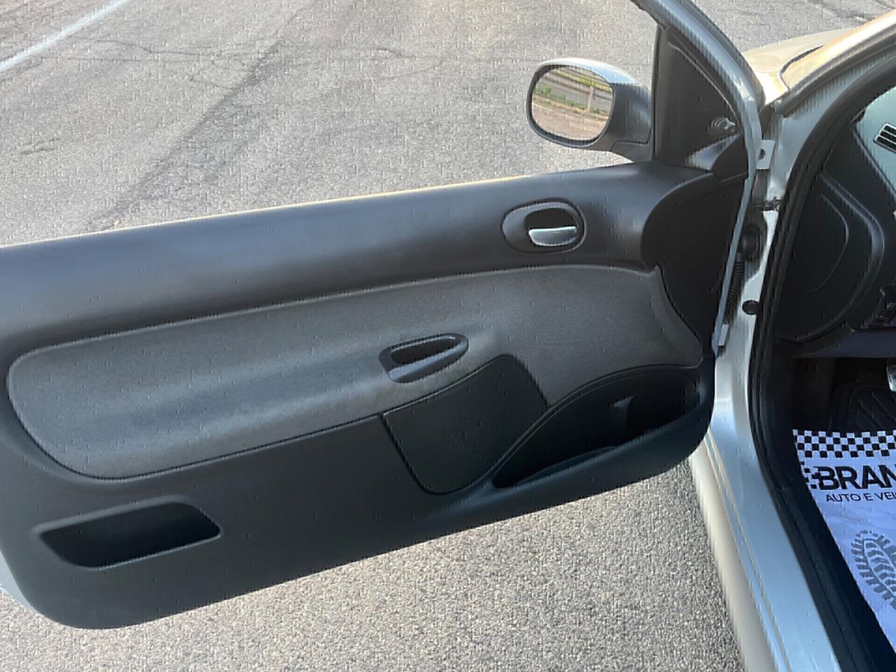 Peugeot 206 Plus 1.4 HDi 70CV - 2011