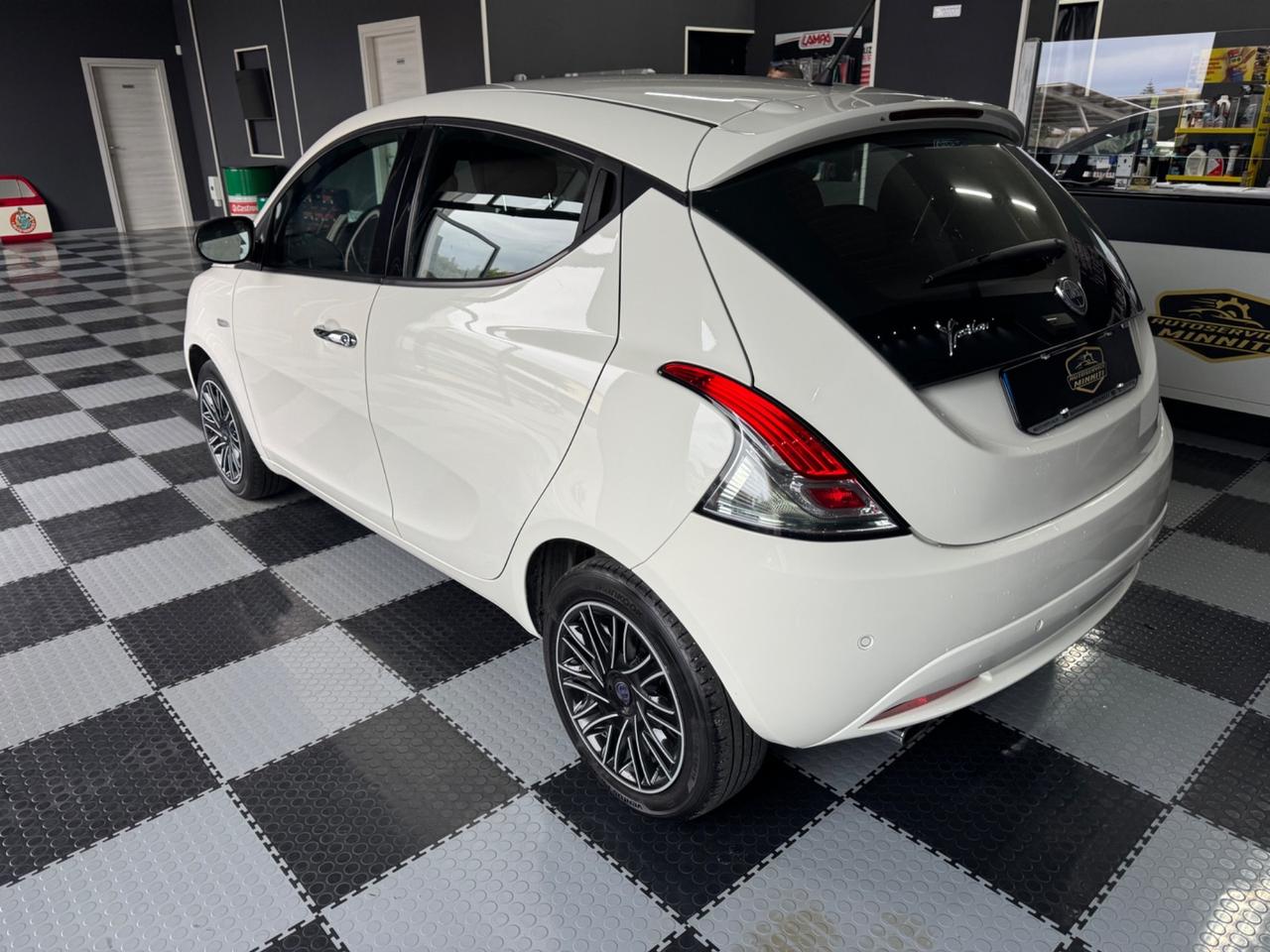 Lancia Ypsilon 1.3 MJT 16V 95 CV 5 porte S&S Gold