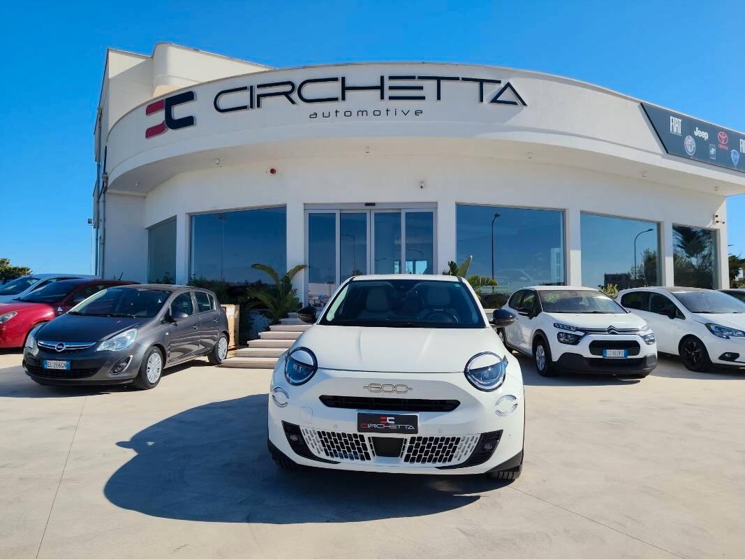 Fiat 600 1.2 hybrid La Prima 110cv auto