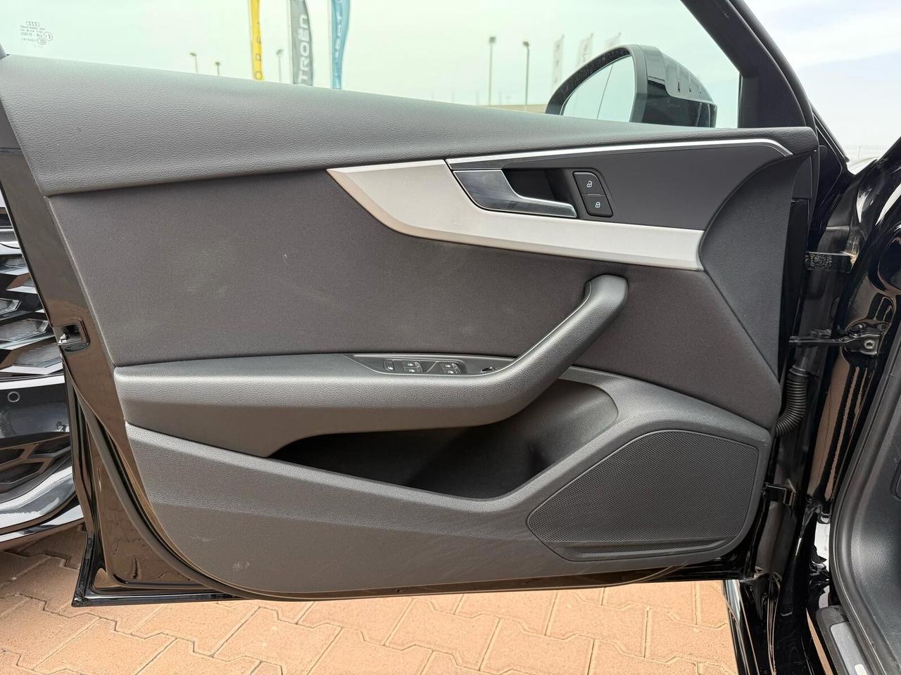 Audi A4 35 TDI/163 CV S tronic Business Advanced