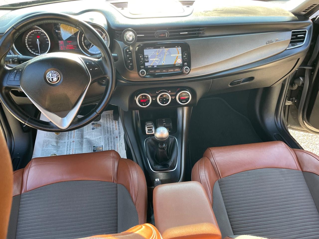 Alfa Romeo Giulietta DISTINTIVA