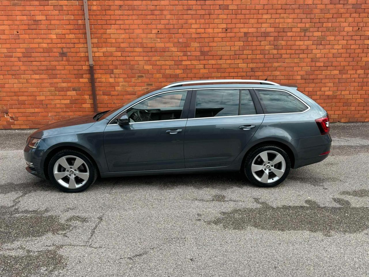 Skoda Octavia 2.0 TDI CR DSG Style