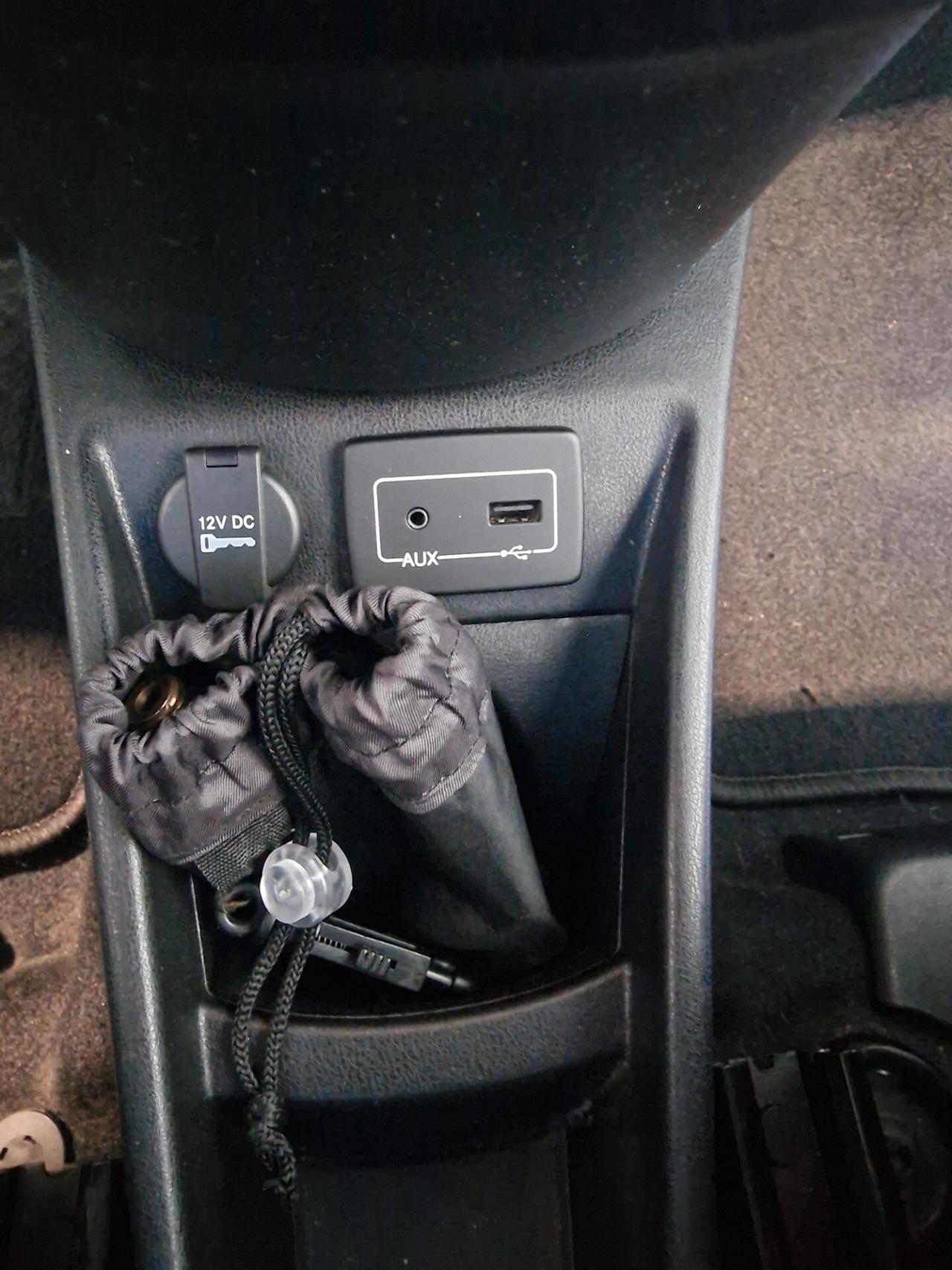 Lancia Ypsilon 1.2 BENZINA-GPL, 121 mila chilometri
