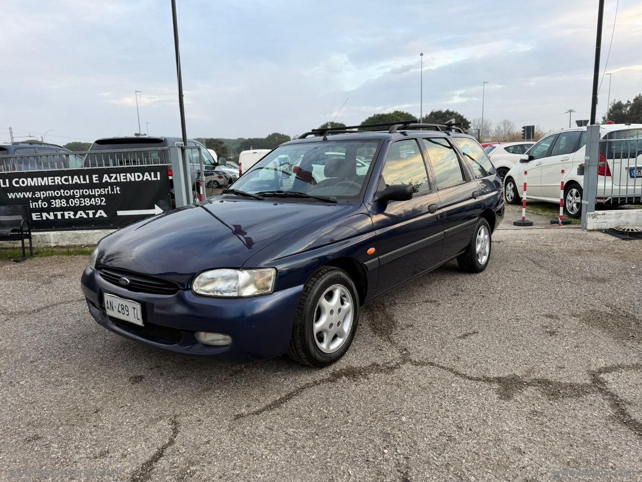 FORD Escort 1.6I 16V SW GHIA