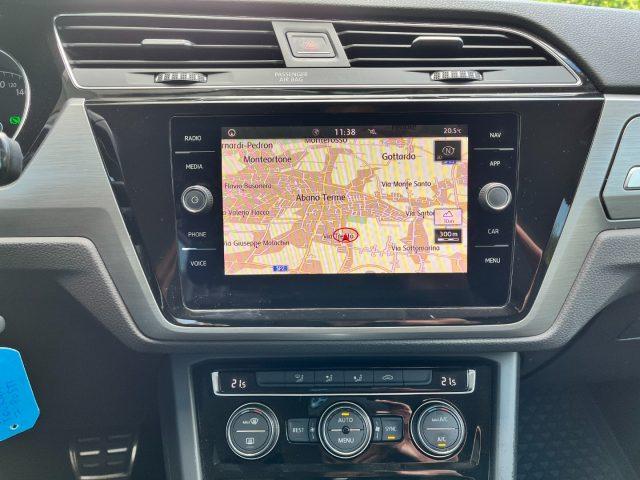 VOLKSWAGEN Touran 1.6 TDI 115 CV SCR DSG R LINE EXCLUSIVE *7 POSTI*