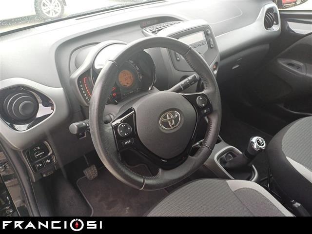 TOYOTA Aygo 5 Porte 1.0 VVT i 72cv x wave