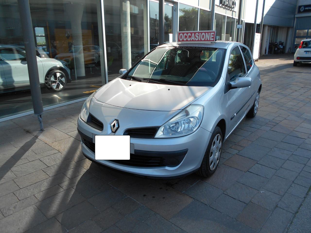RENAULT CLIO 1.2 3P