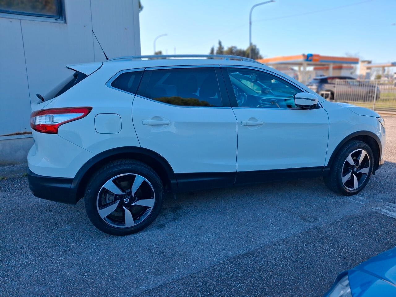Nissan Qashqai 1.5 dCi 360