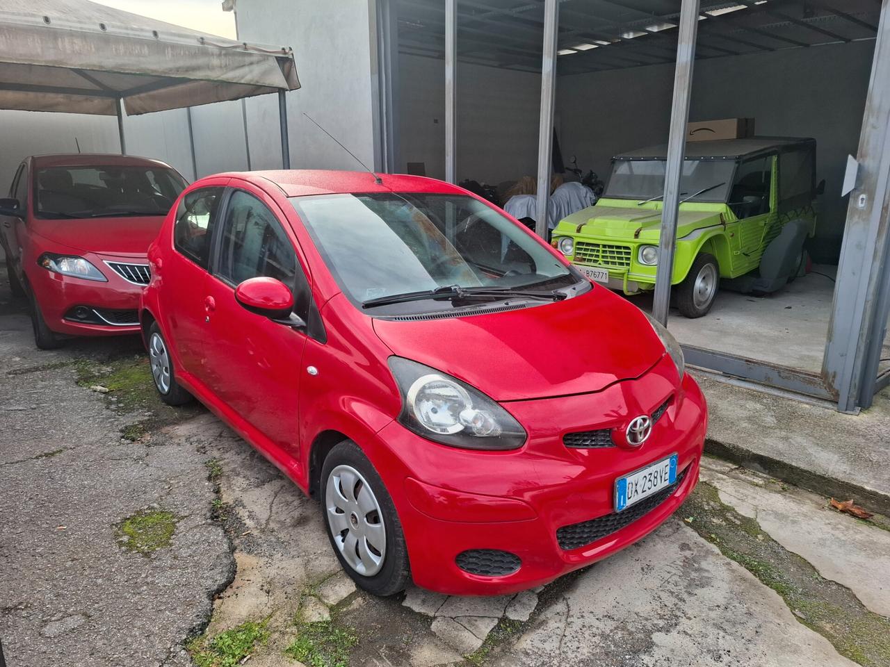 Toyota Aygo 1.0 12V VVT-i 5 porte anno 2010