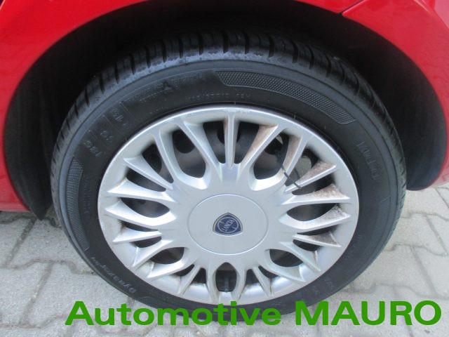 LANCIA Ypsilon 1.2 69 CV 5 porte Gold