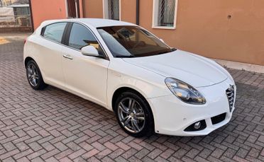 Alfa Romeo Giulietta 1.6 JTDm 120 CV Ok Neopatentati
