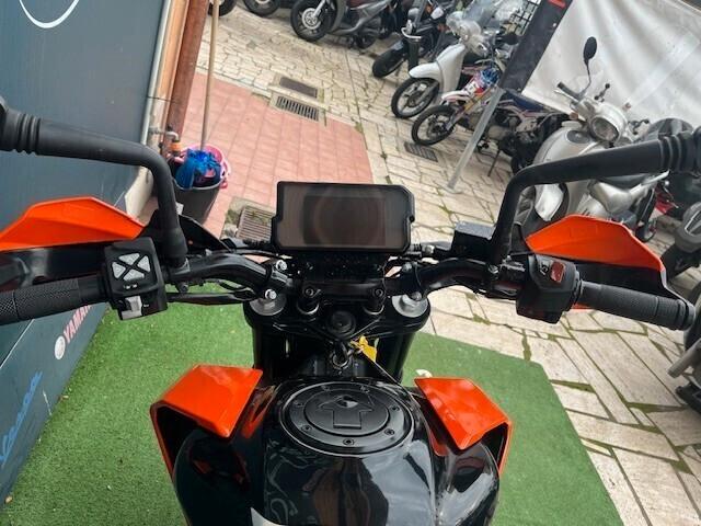 KTM Duke 125 GARANZIA PERMUTE FINANZIAMENTO